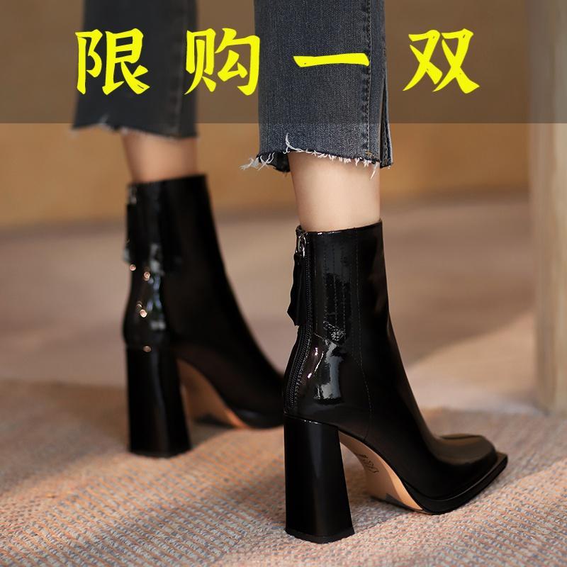 红蜻蜓牌高跟短靴女真皮方头粗跟靴2023秋冬新款漆皮后拉链时装