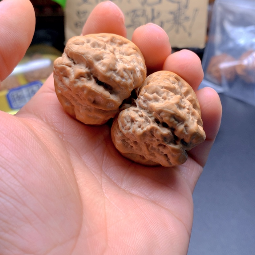 【闪购商品】文玩核桃吊坠月****了