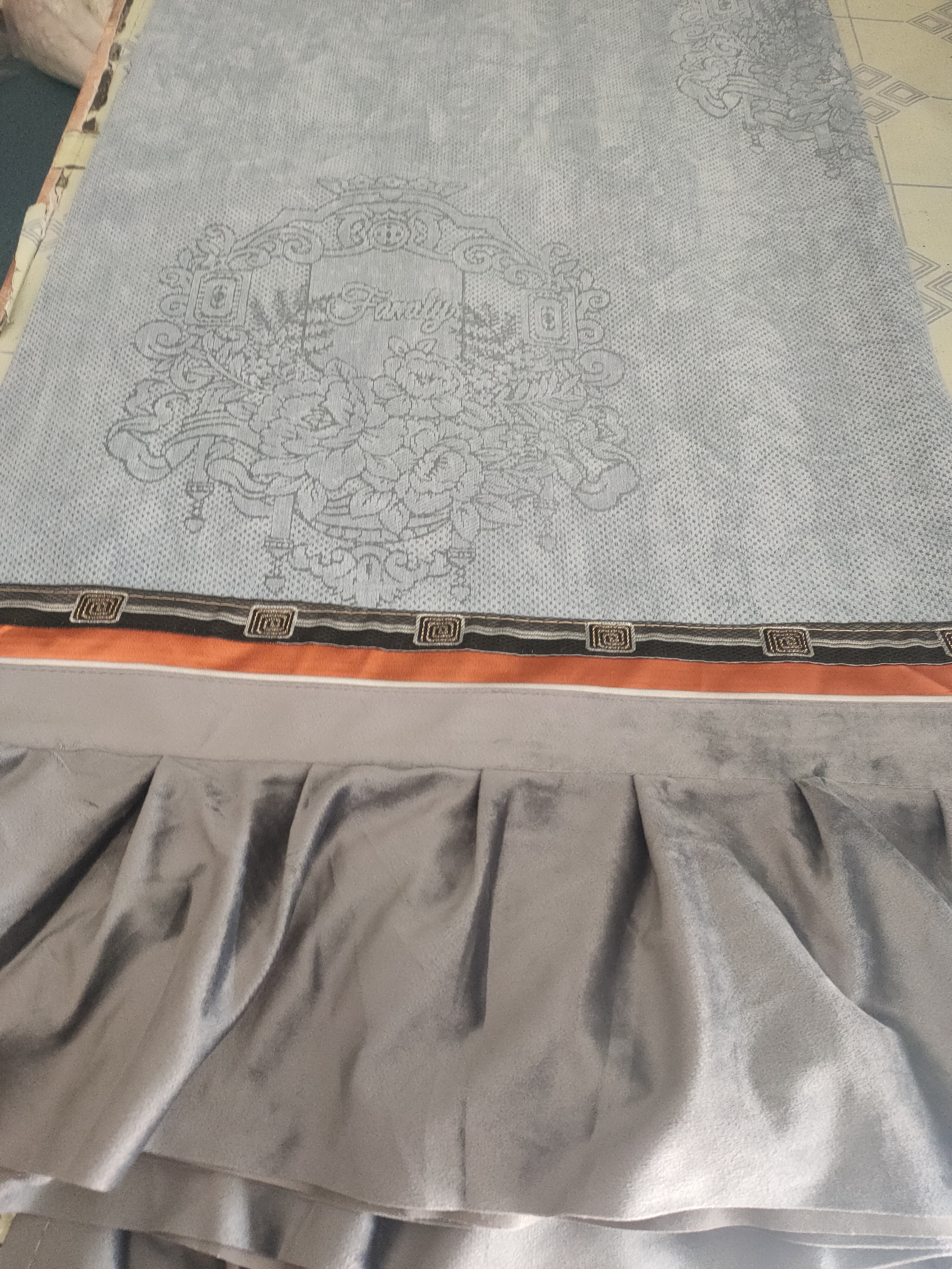 619灰色沙发垫1-2-4.90*160*210（有三到五厘米误差）