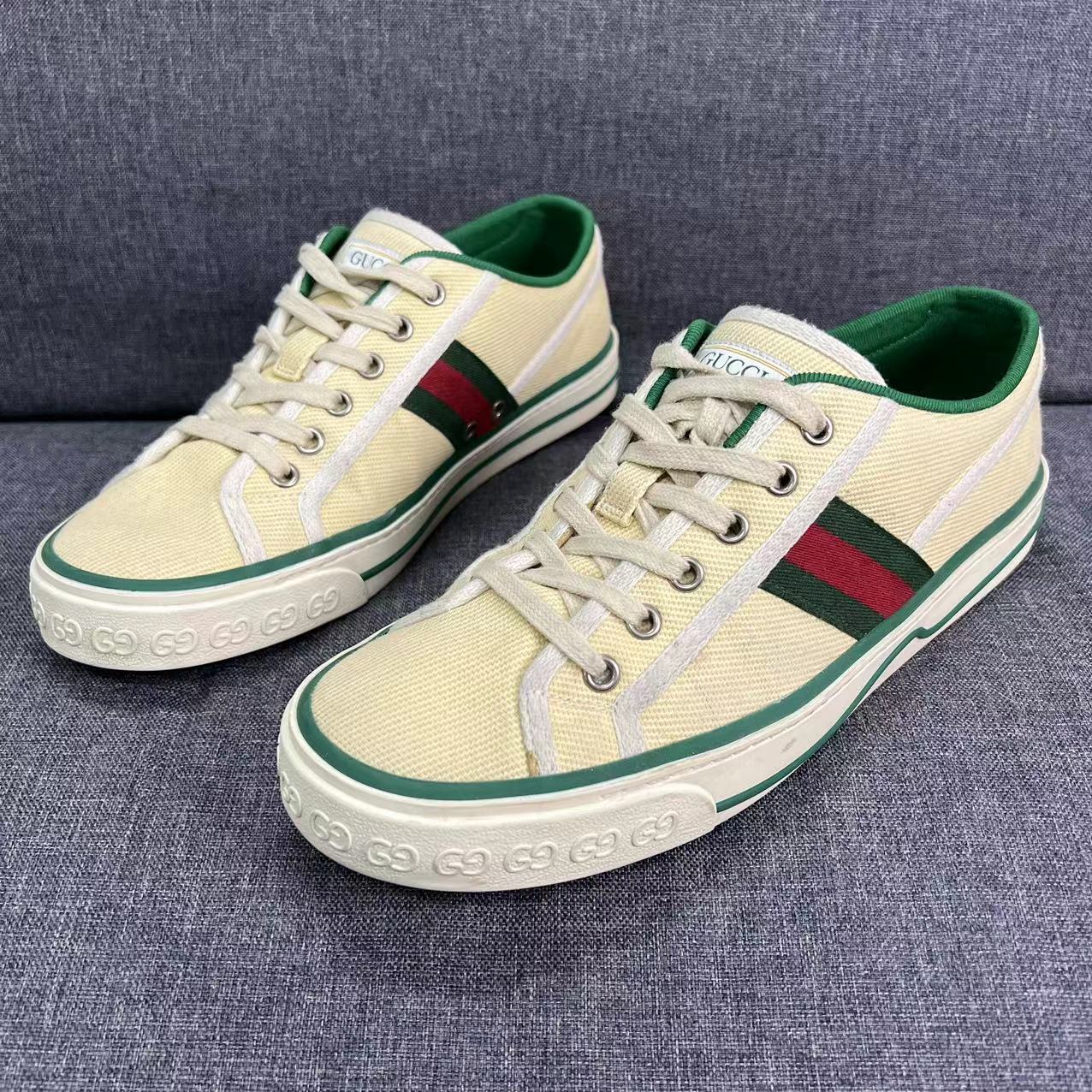 GUCCI/古驰米黄色双G满印1977系列休闲低帮板鞋/多尺码/96新