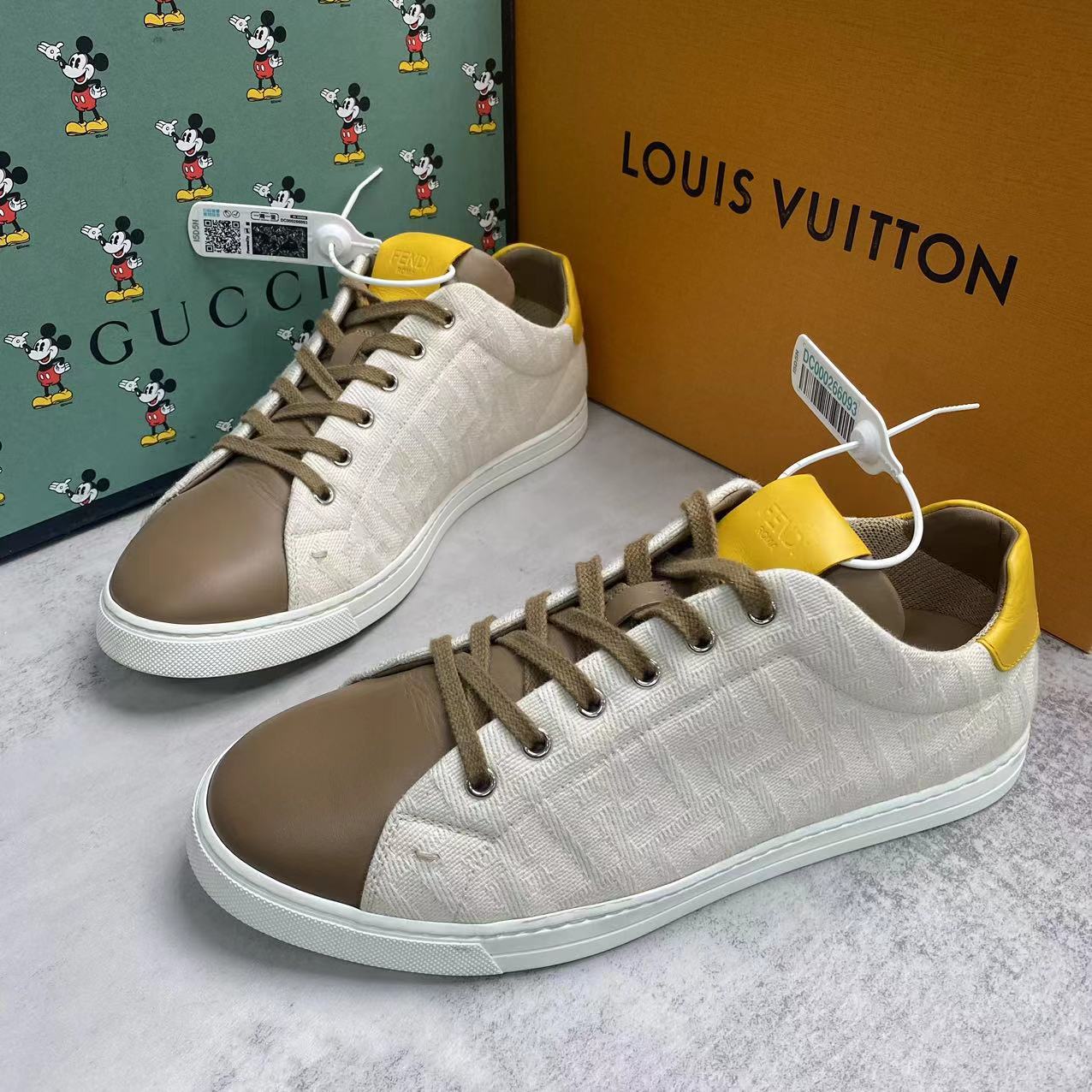 FENDI/芬迪灰棕色老花时尚百搭休闲板鞋/欧码42.5/95新 福利款