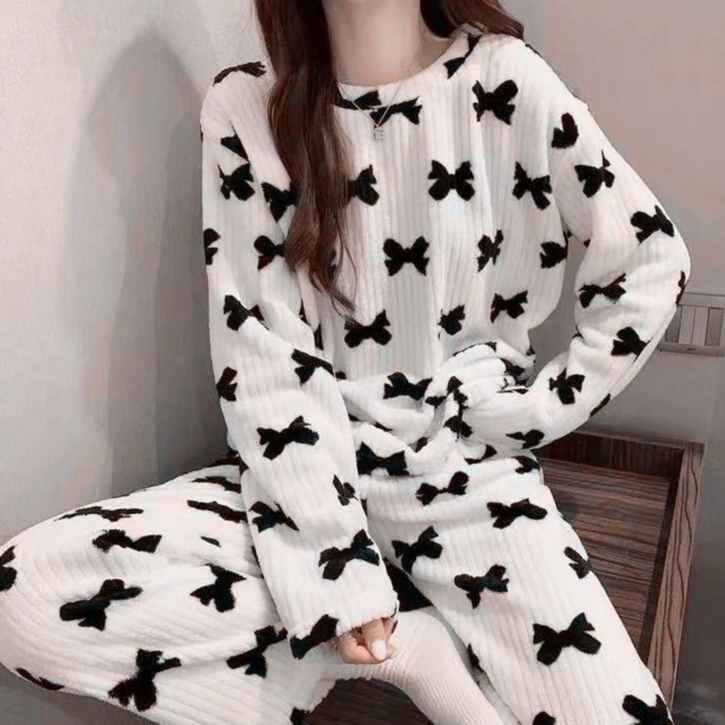 珊瑚绒睡衣女士长袖长裤秋冬季宽松休闲甜美可外穿加绒家居服套装