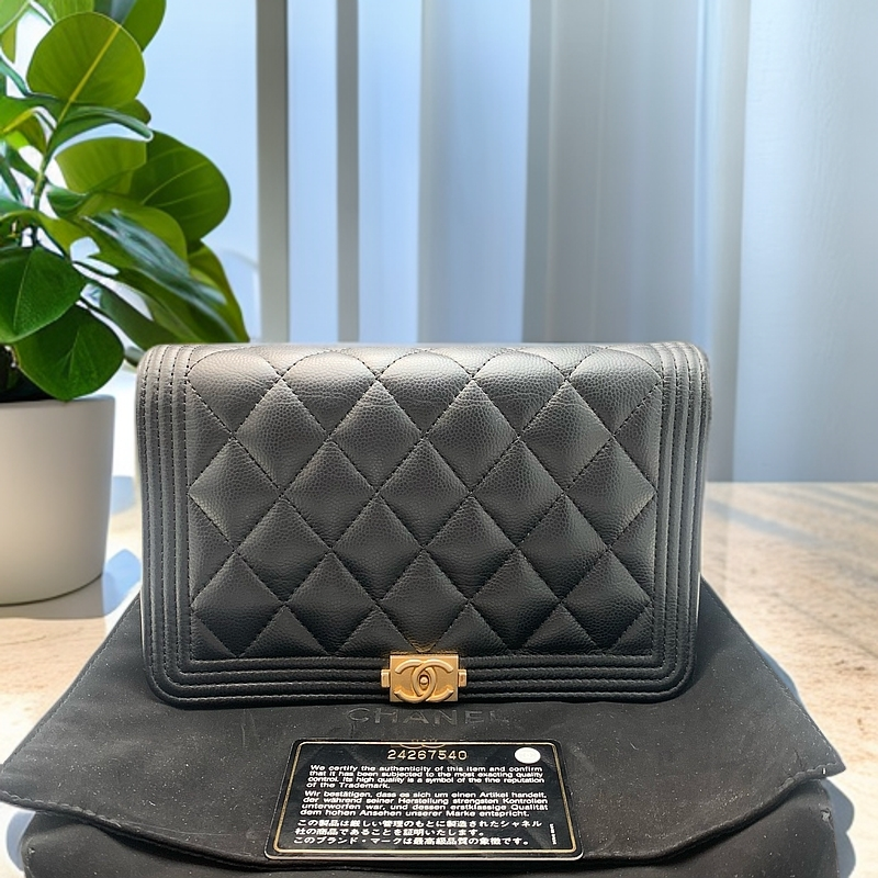 95新 Chanel/香奈儿  boy 黑金woc 005518