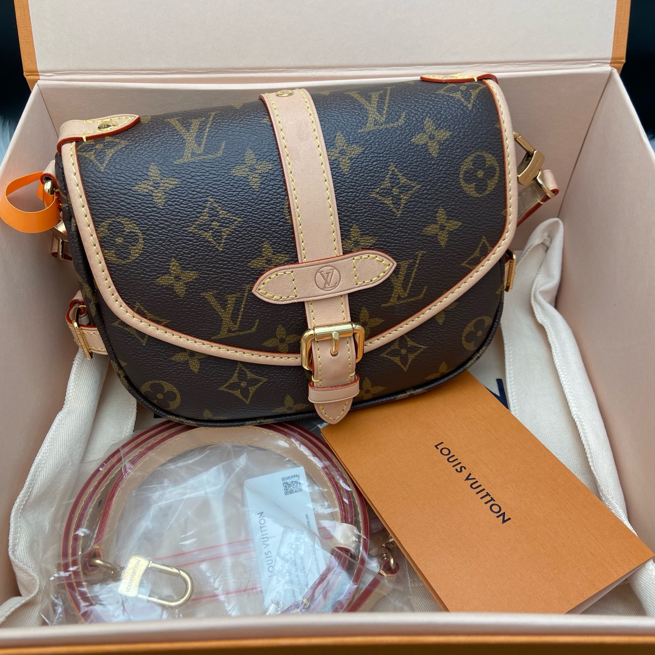 95新 LouisVuitton/路易威登 老花 双子星 002393