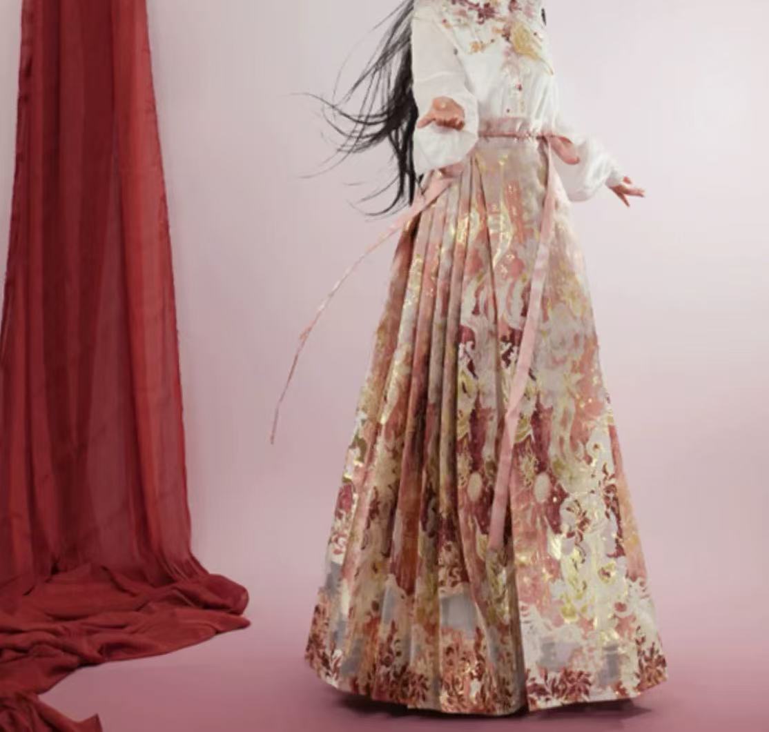 2025新款7对折重工刺绣春夏放妆花马面裙