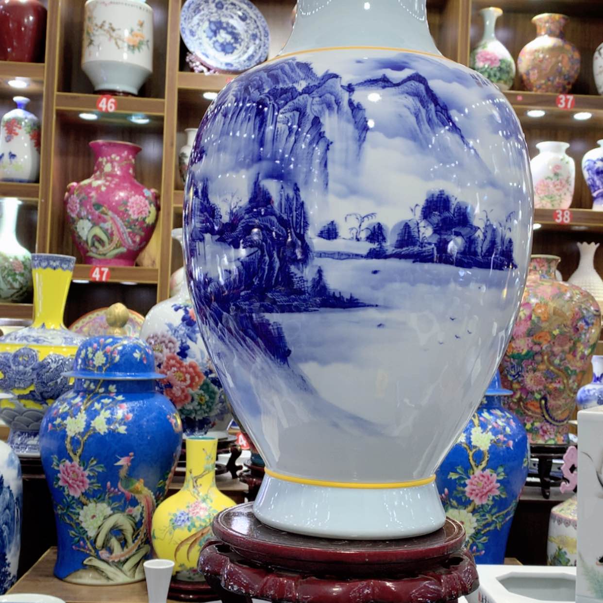 【闪购商品】硬质细瓷摆件淡**曦