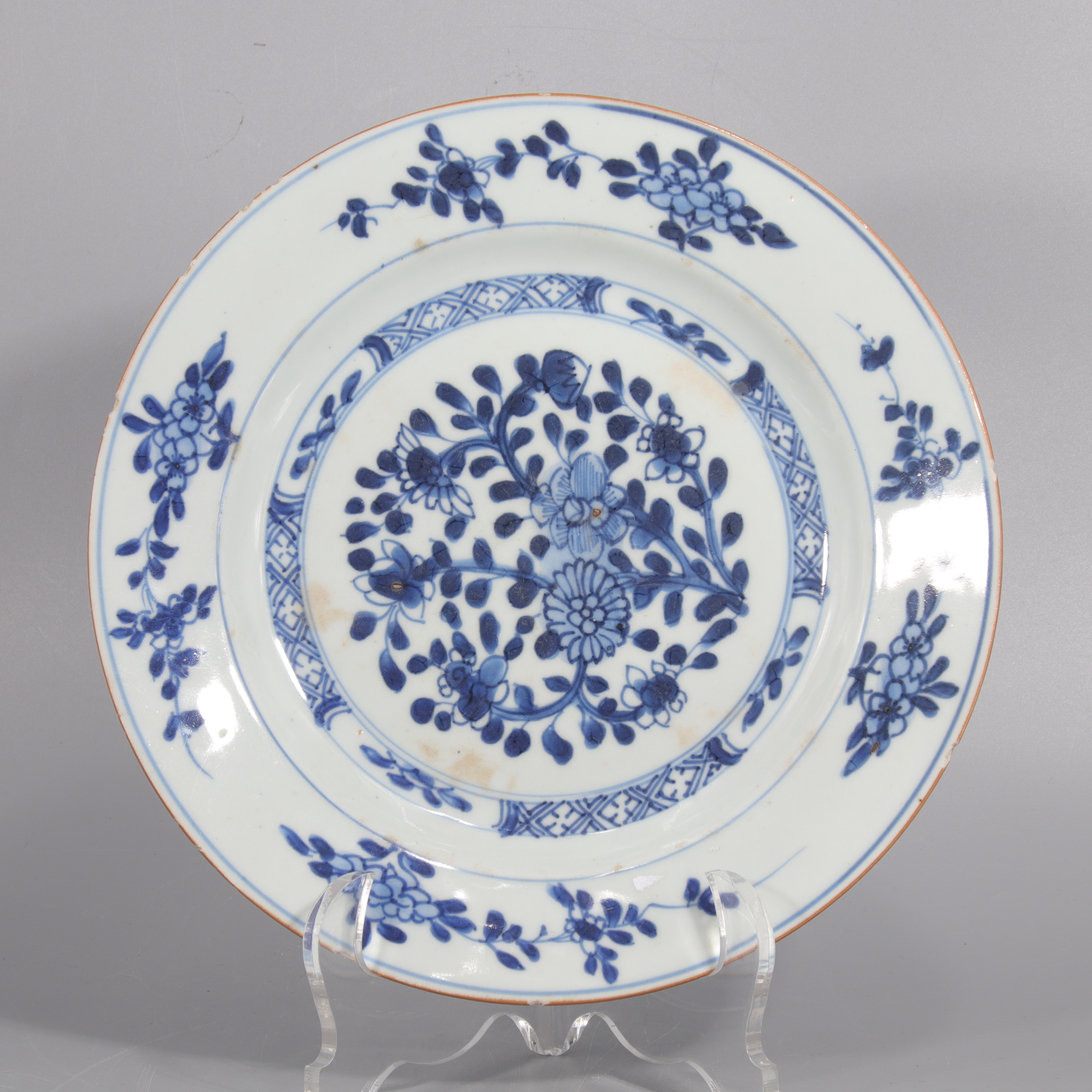  青花花卉纹盘    H312-043