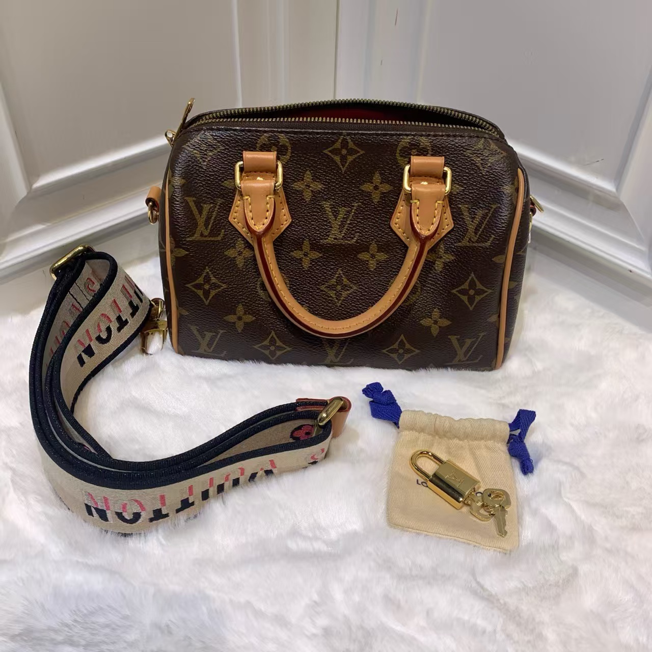 99新 LouisVuitton/路易威登 （静姐）路易威登20黑肩带