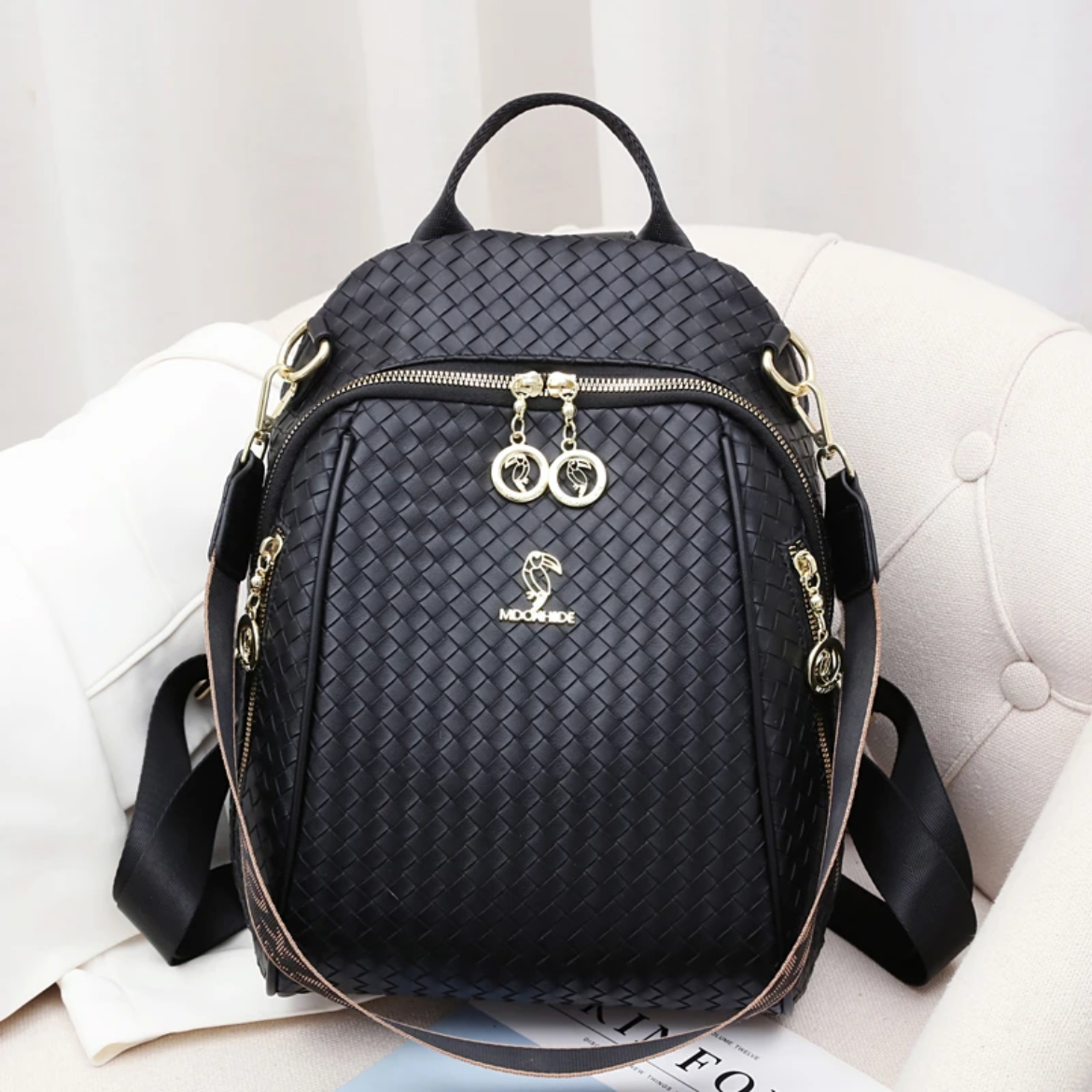 【现货现发】（底长26cm高34cm厚16cm）时尚百搭大容量双肩包096黑