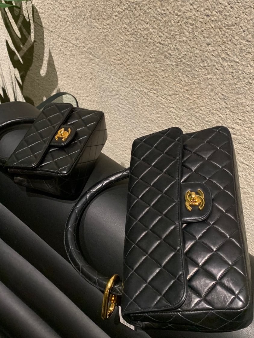 95新 Chanel/香奈儿 HIHI/Chanel 黑金母包单个 3开