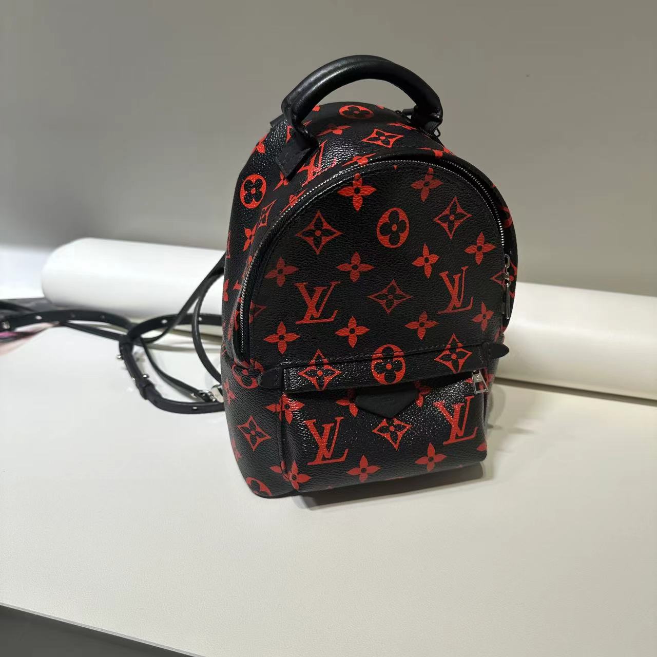 99新 LV HIHI/LV 红色老花小书包