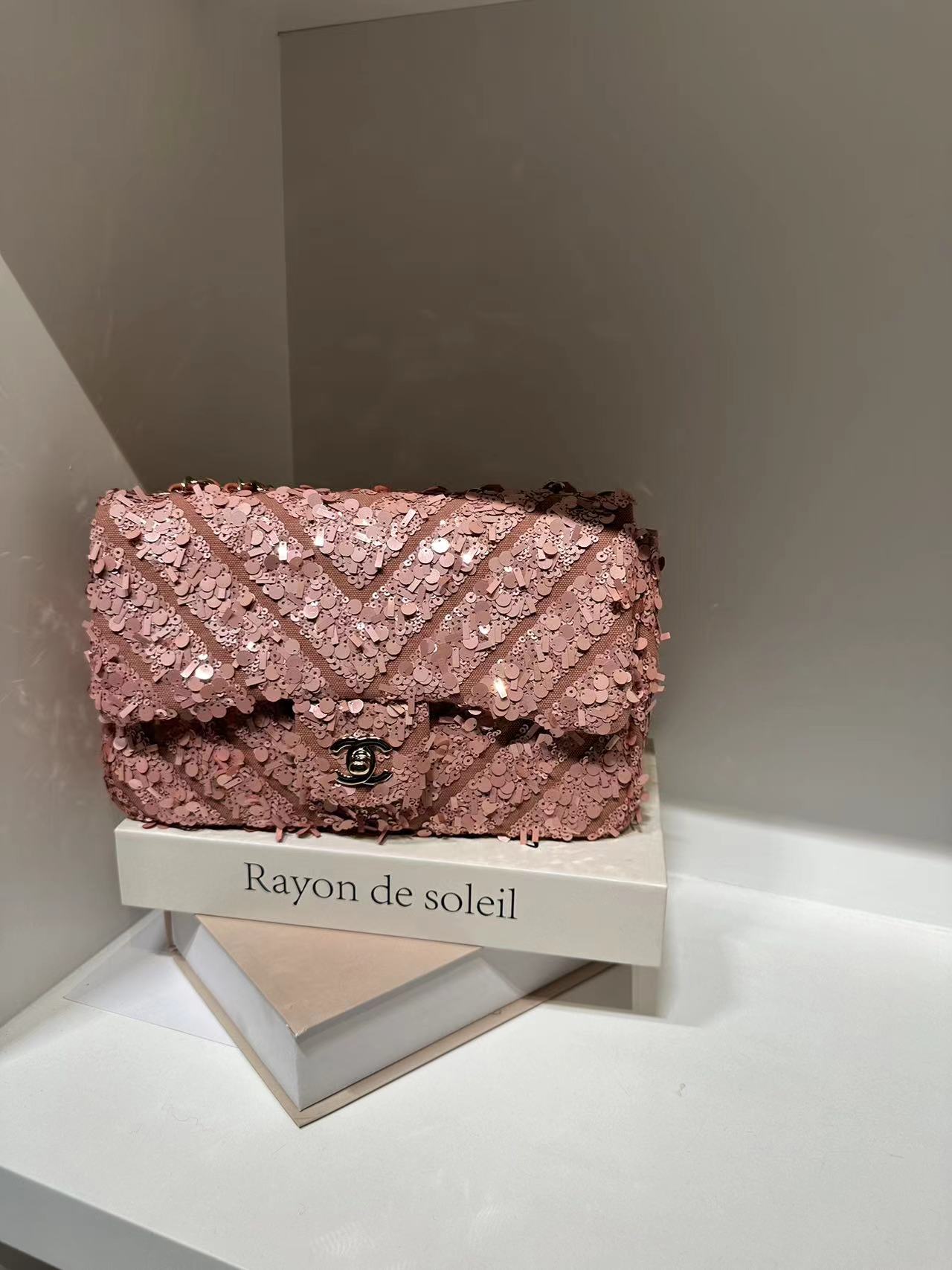 95新 Chanel/香奈儿 HIHI/Chanel 25开 粉色V纹亮片CF链条包中号