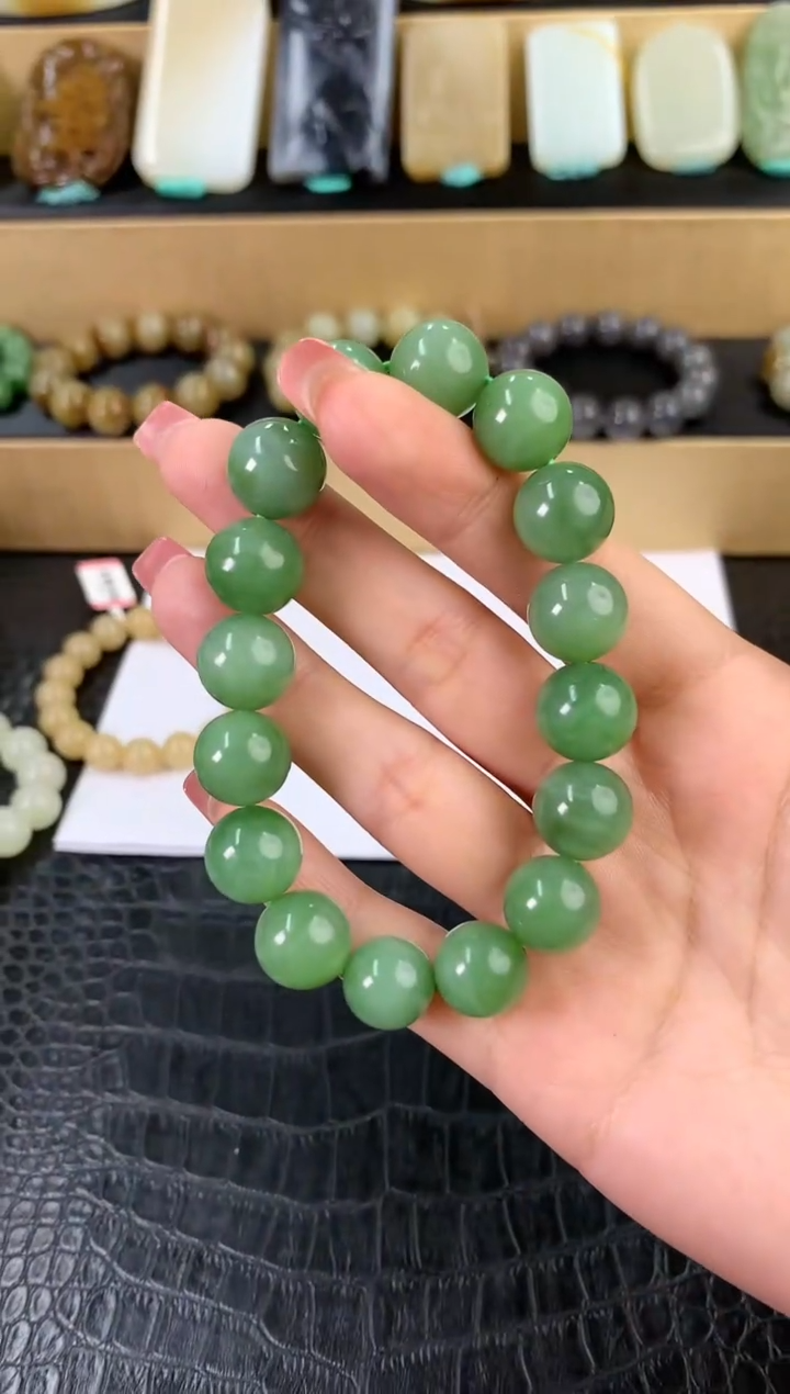 【闪购商品】和田玉手串未镶嵌13mm左右碧玉