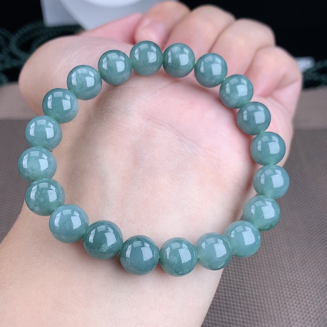 A货10m珠子蓝水天空蓝清新时尚气质百搭款精美单圈翡翠玉手串