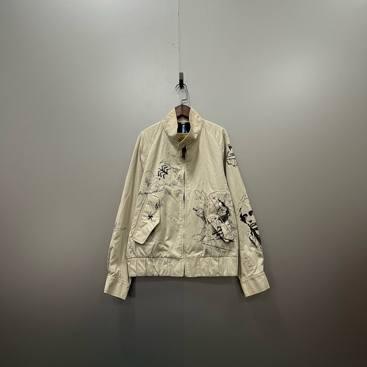 Burberry 巴宝莉 卡其色人物涂鸦夹克 50码/95新/公价11500/