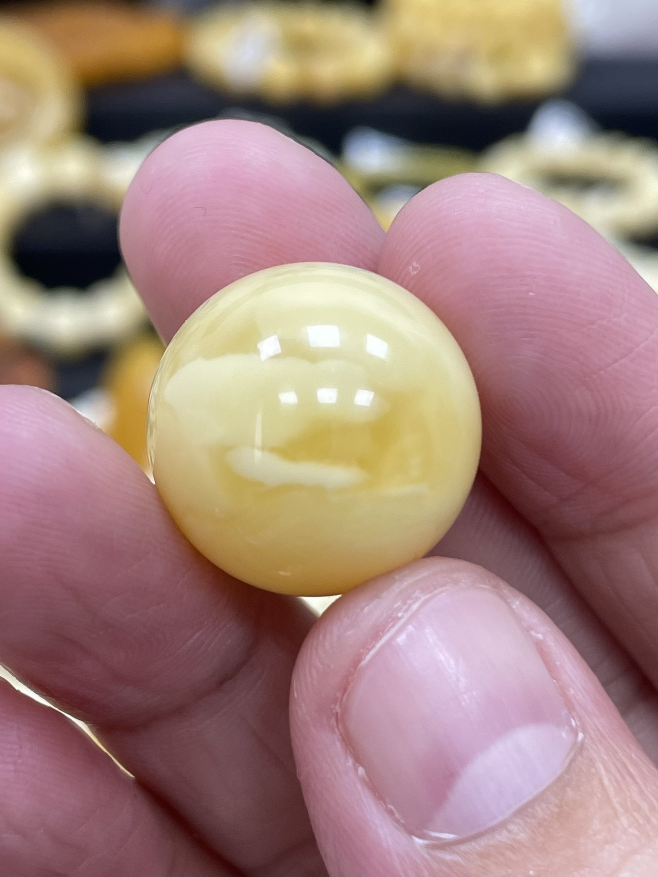 俄料琥珀蜜蜡浓蜡妖花小奶黄19mm