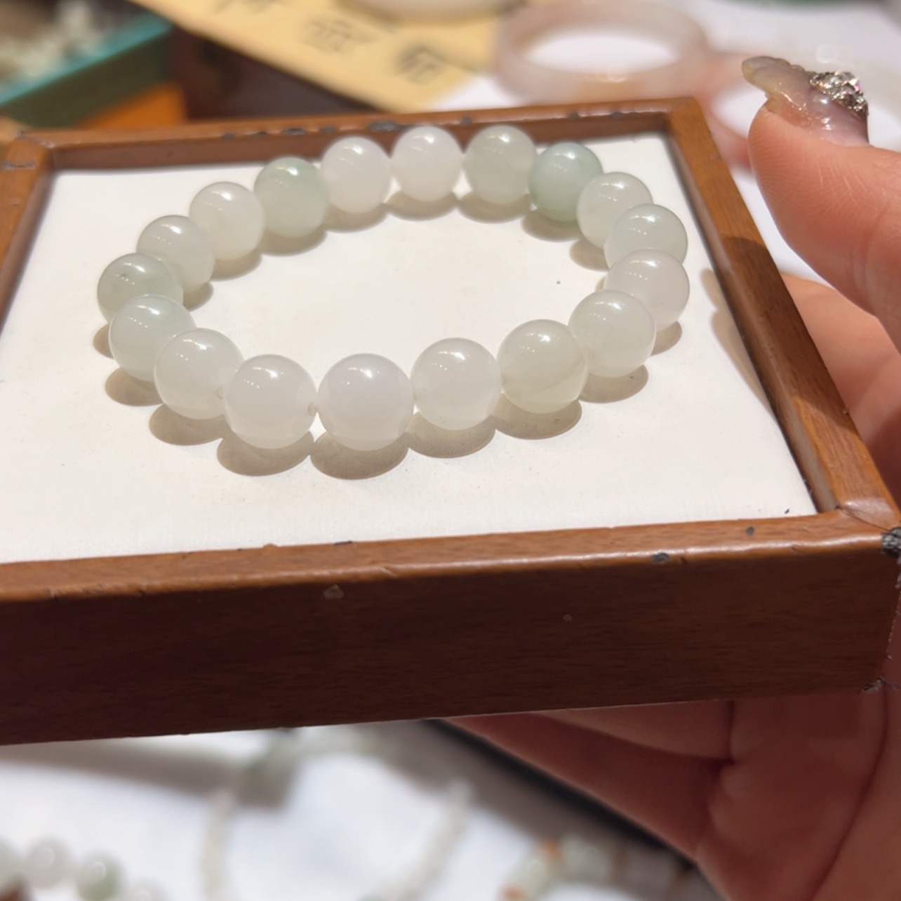 【闪购商品】石英质玉手链未镶嵌