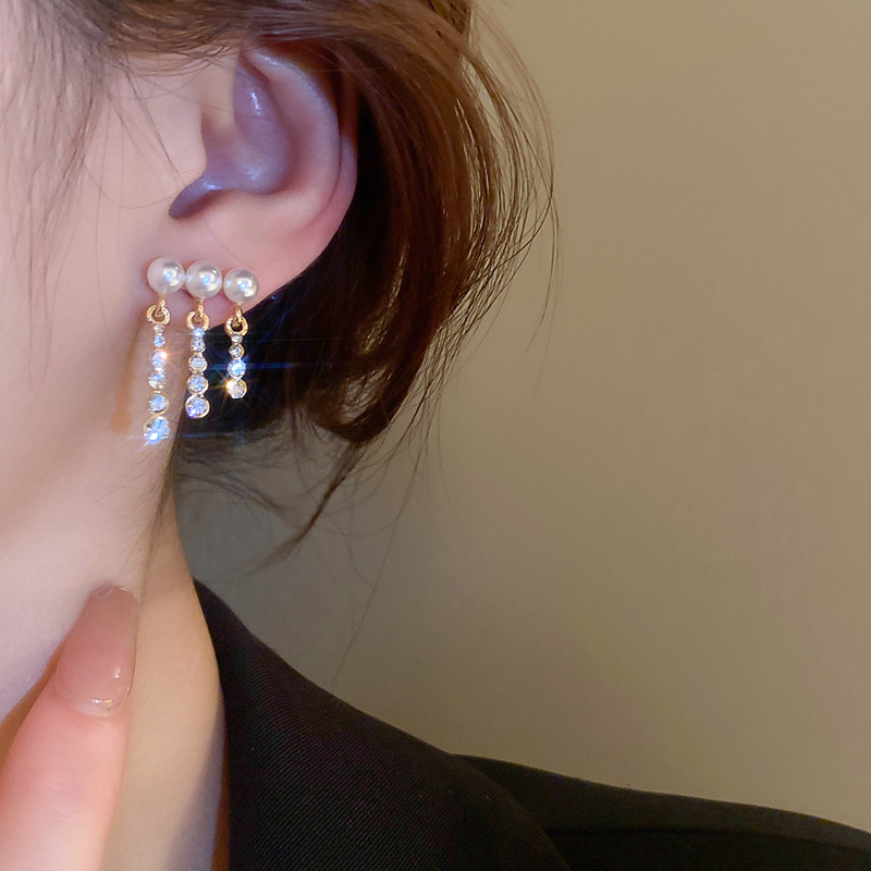 铜合金耳饰 新款潮气质百搭珠珠短流苏时尚轻奢简约耳环1171