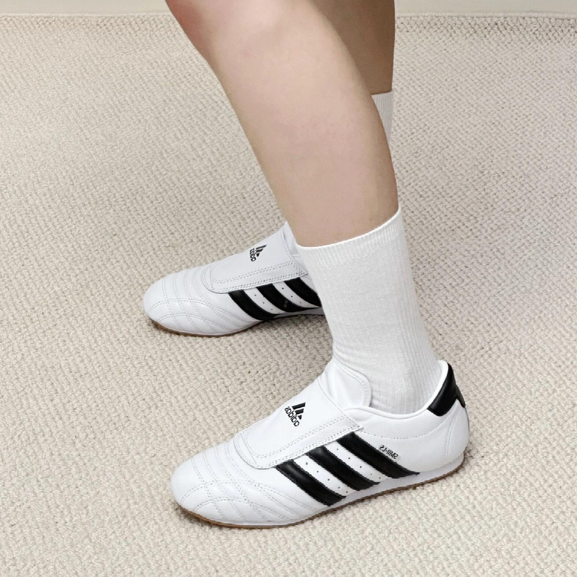 adidas/阿迪达斯马思纯同款休闲薄底跆拳道文化运动鞋 JQ4774 Q