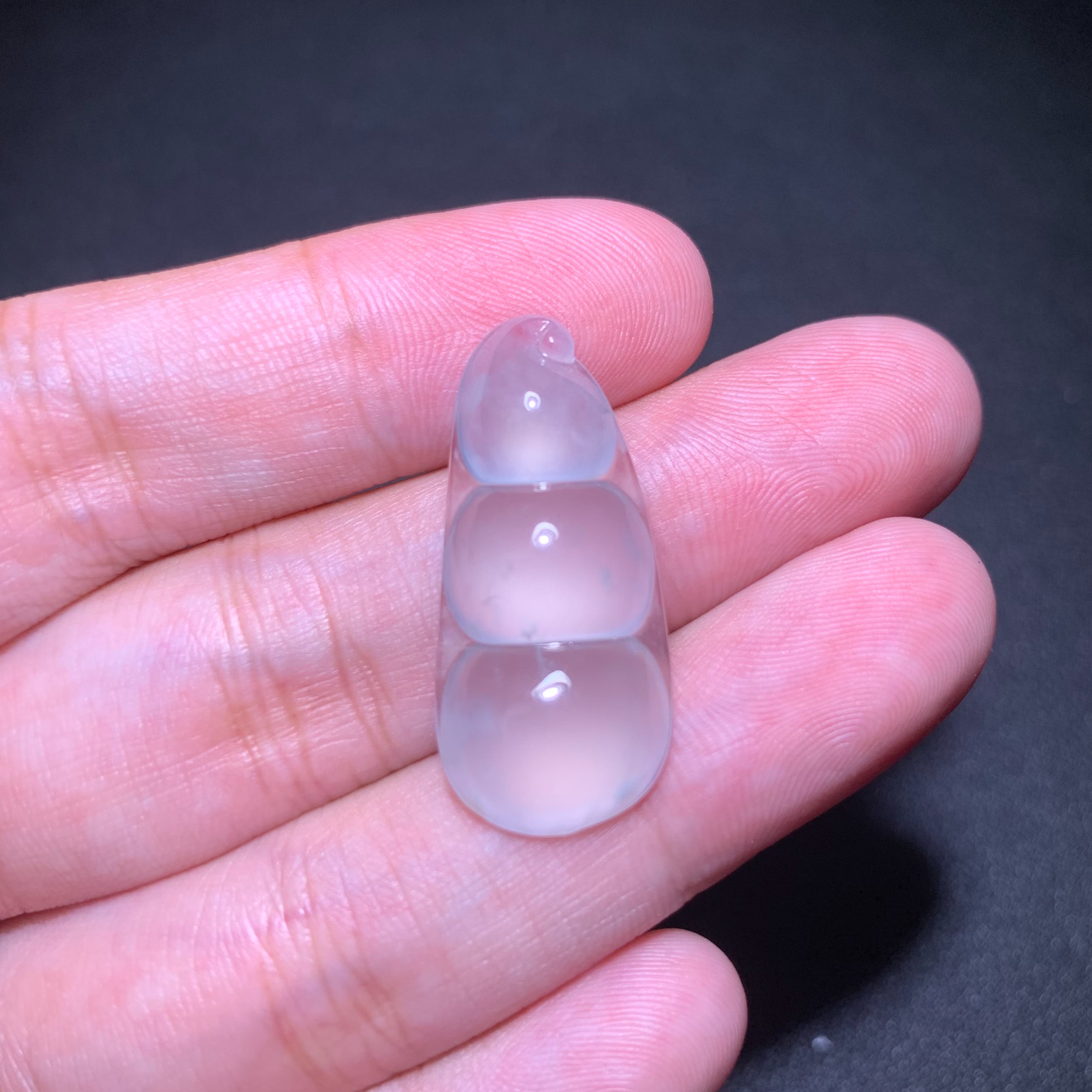 纯天然A货缅甸翡翠高冰玻起钢精雕平安四季福豆