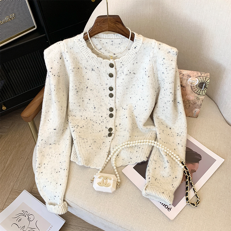 TY温柔白色小香风圆领毛衣女秋冬韩版名媛修身显瘦短款衫上衣潮