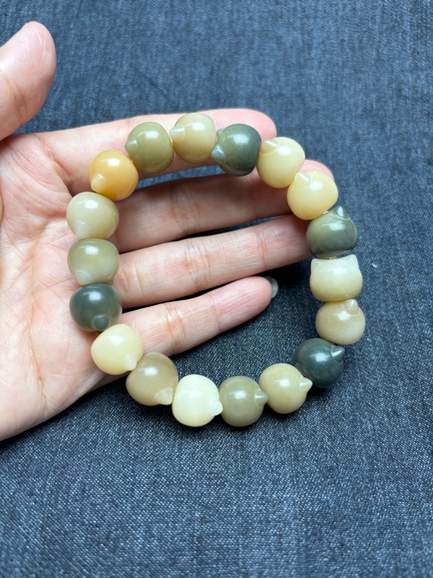 菩提根文玩  阴皮猫头1.4