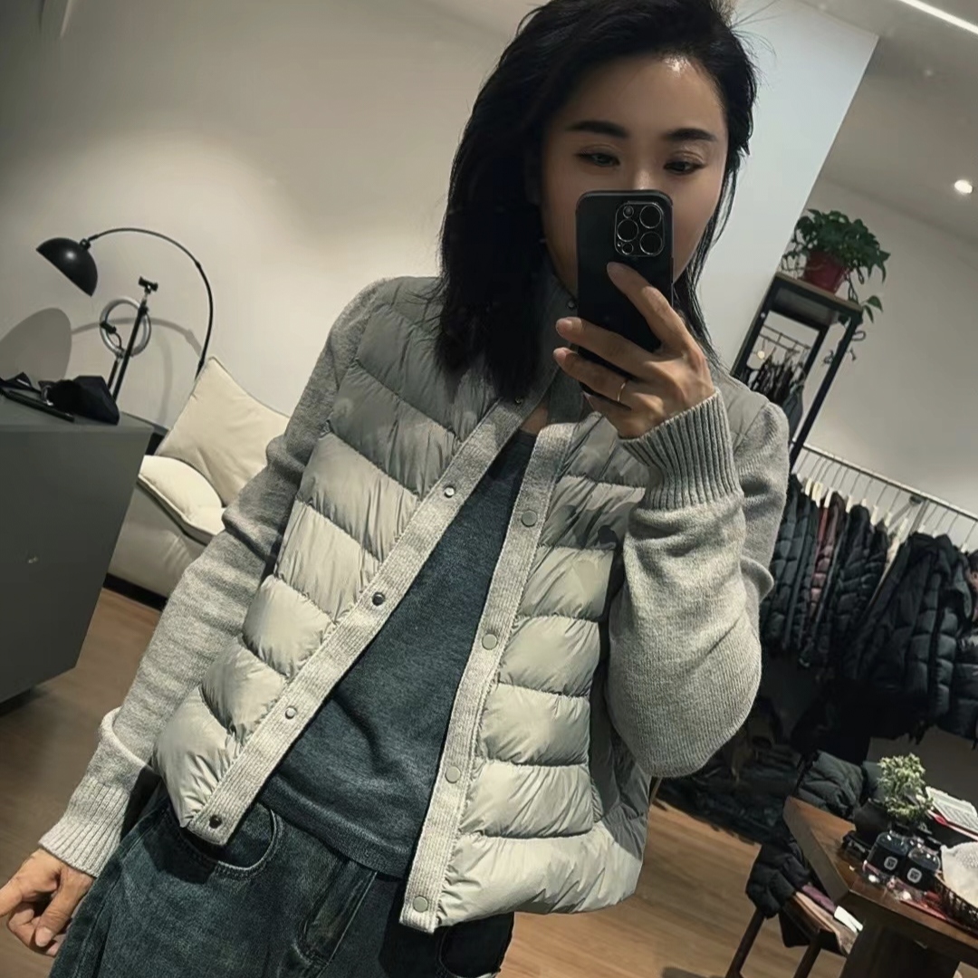 米姗冬季保暖高领显瘦拼接针织羽绒服