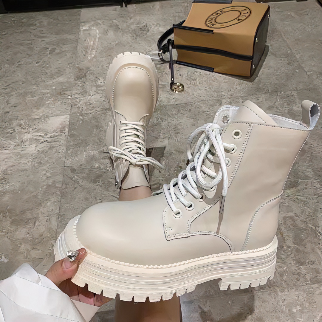 唐小肉潮搭时尚百搭厚底英伦风奢华粗跟烟筒靴加绒秋冬圆头10-19 