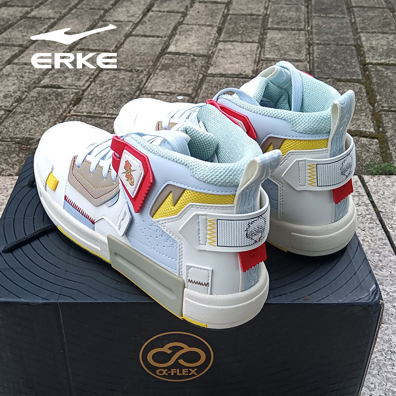 erke/鸿星尔克冬季运动鞋女休闲奇弹银魂联名滑板鞋高帮冬季潮流