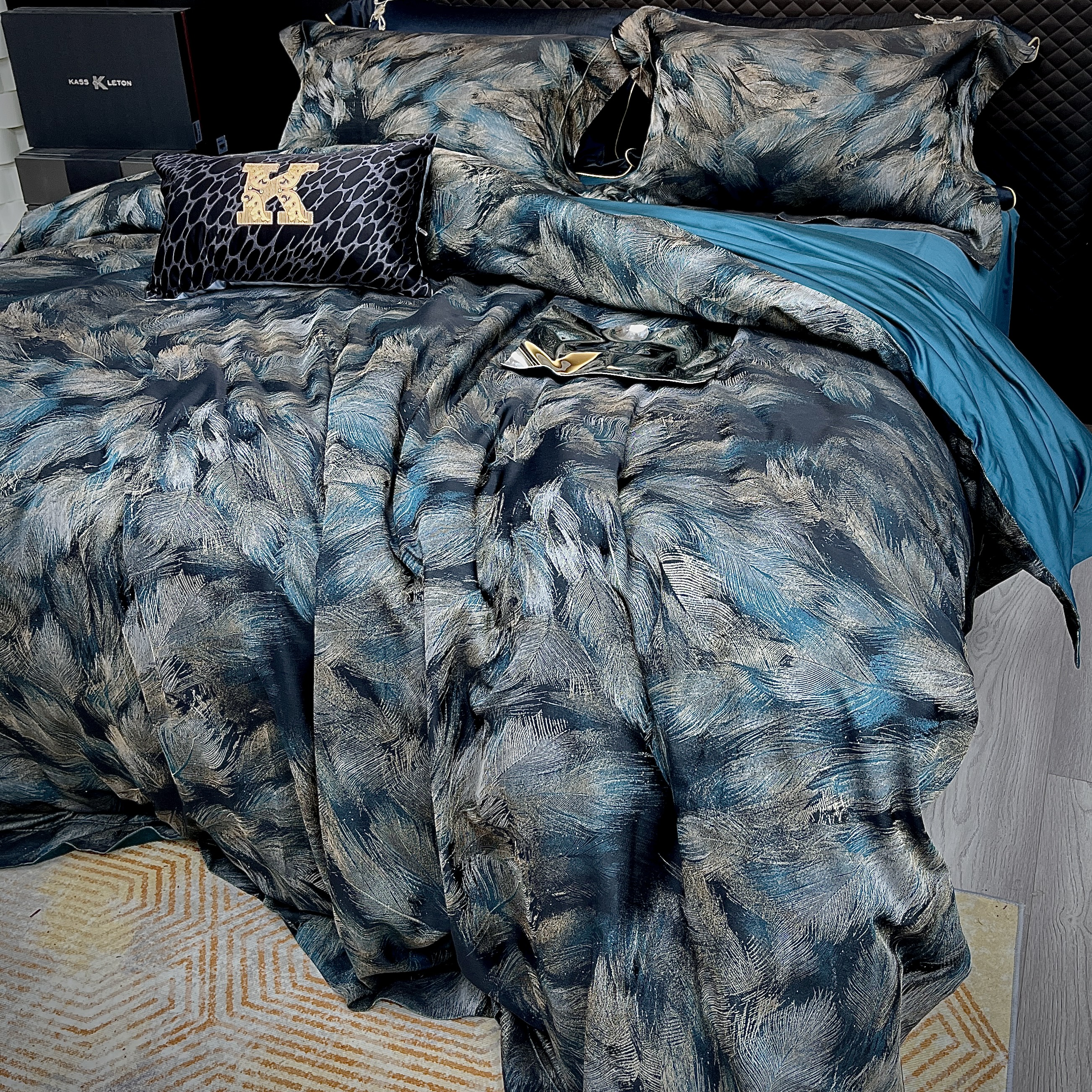 轻奢蓝色高奢长绒棉全棉色织提花羽毛立体花型床上用品四件套