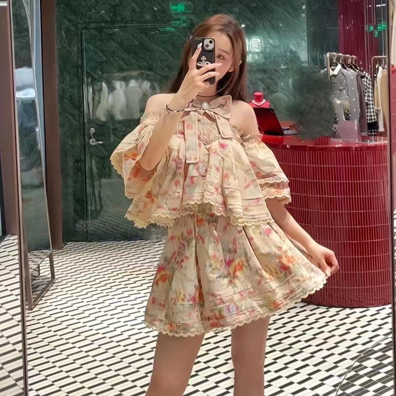 辰辰木子小店024夏季新款维多利亚印花半裙短外套