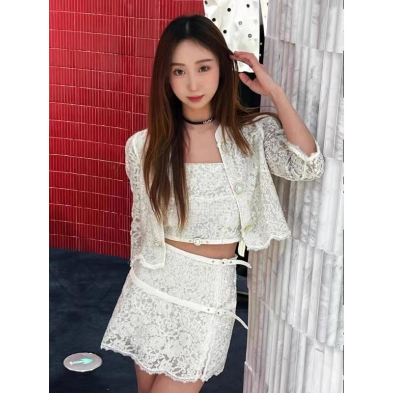 辰辰木子小店2024夏季名媛风蕾丝半裙吊带