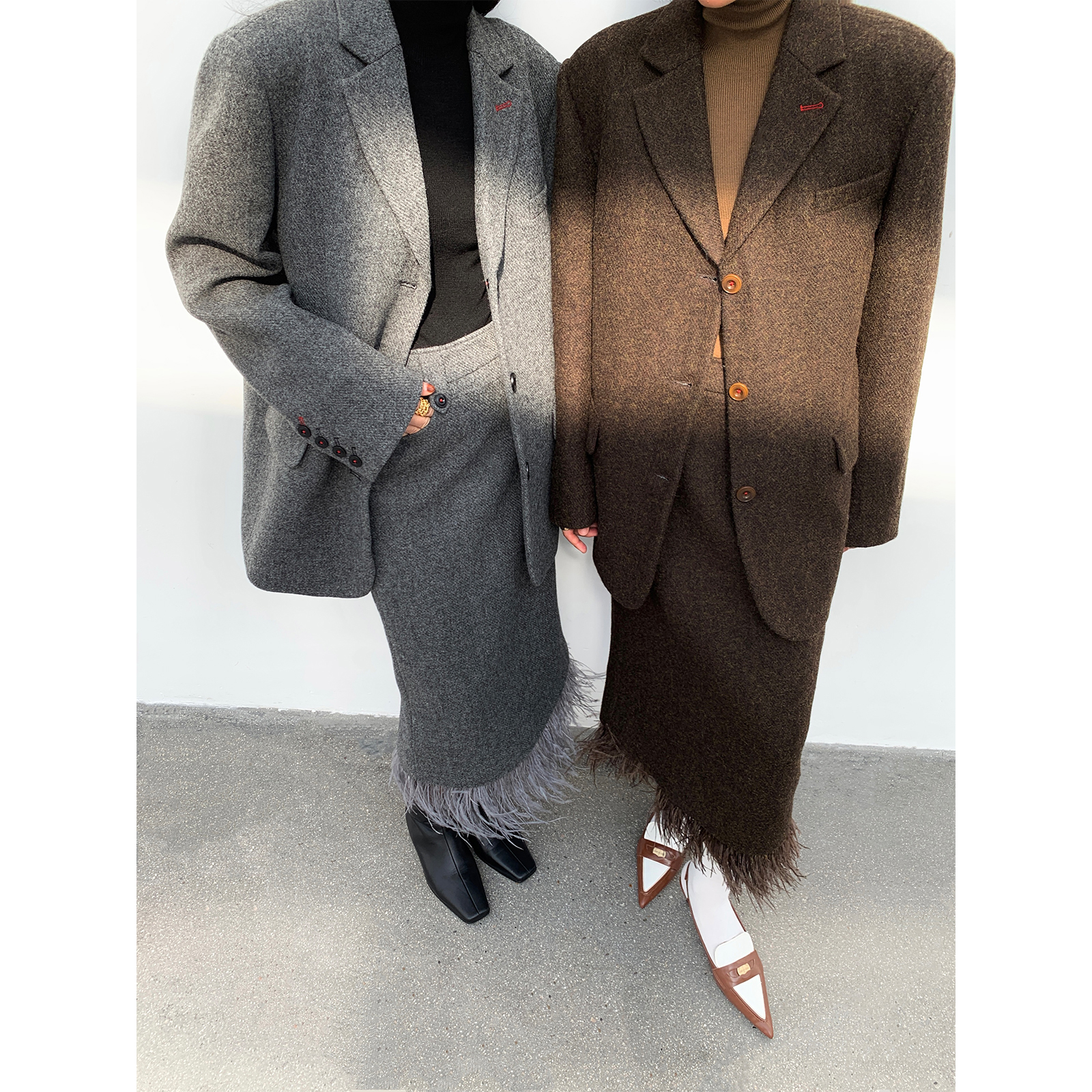 周淼ZHOUMIAO100绵羊毛 宽肩西装可拆卸鸵鸟毛流苏半裙ZM23X5262J