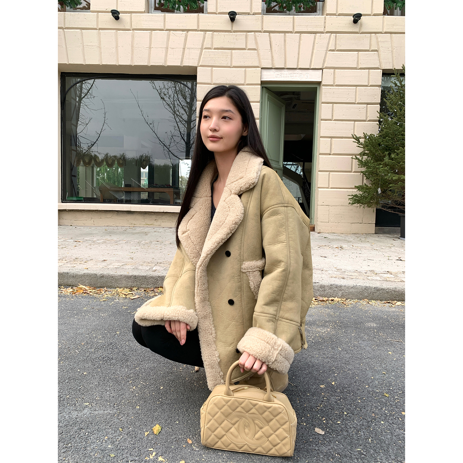 周淼ZHOUMIAO复古机车风PU皮大翻领外套绒感保暖上衣女ZM24P3192K