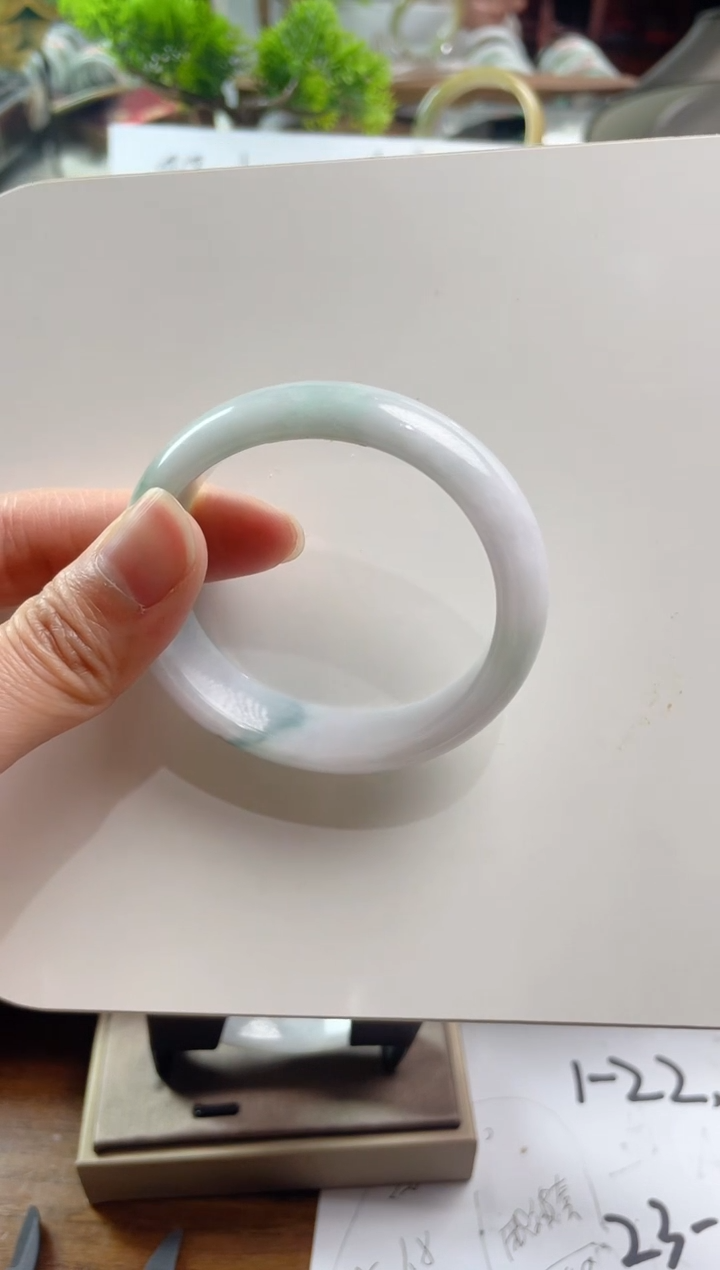 【闪购商品】翡翠手镯未镶嵌555