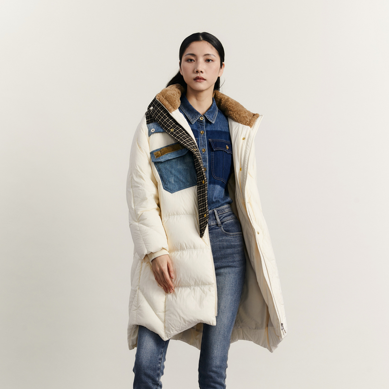 谜底中长款连帽羽绒服女冬款复古设计感拼接面包服234MY1586