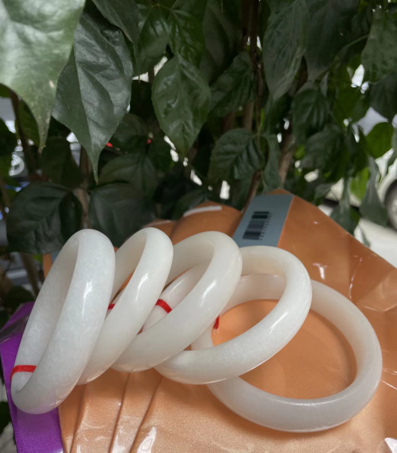 石英质白月光手镯  多样性随机发货白色时尚百搭精美