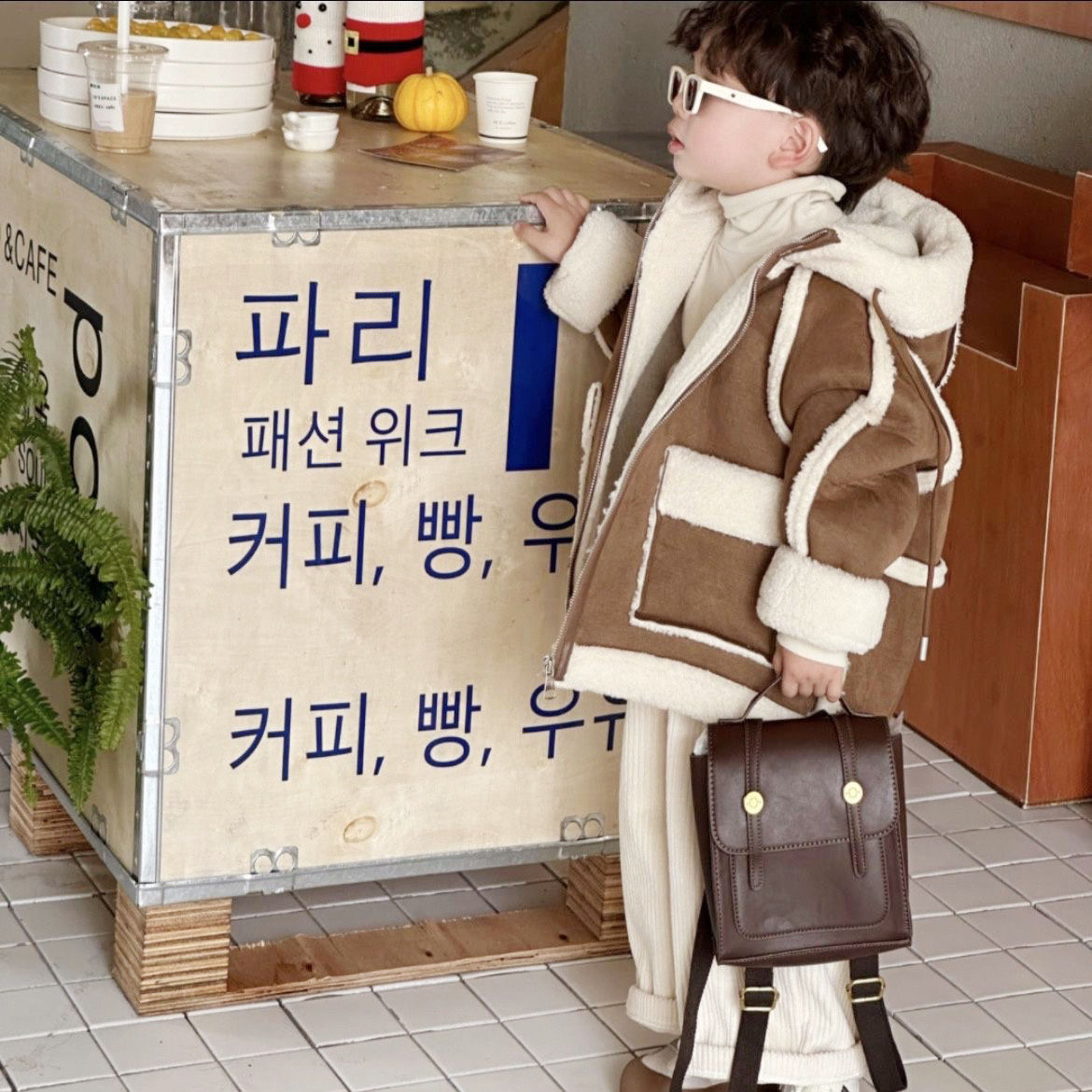 【小扬哥推荐】男童加绒外套2024新款秋冬季儿童皮毛一体加厚女宝