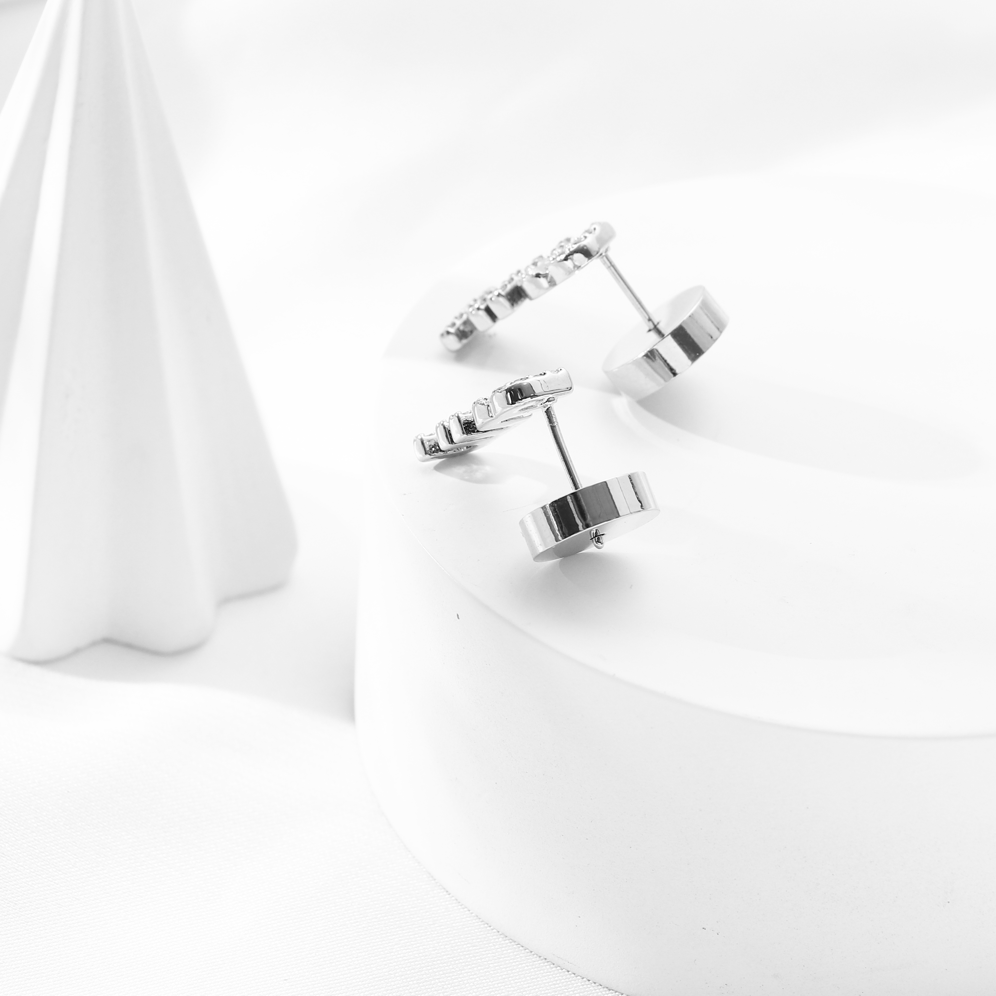 Tender Jinger 铜合金耳饰 缪小姐满天星耳饰百搭ME