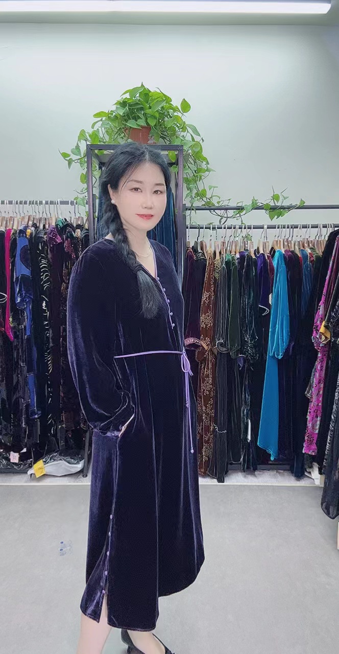 中老年桑蚕丝紫色抽绳连衣裙大码时尚高端
