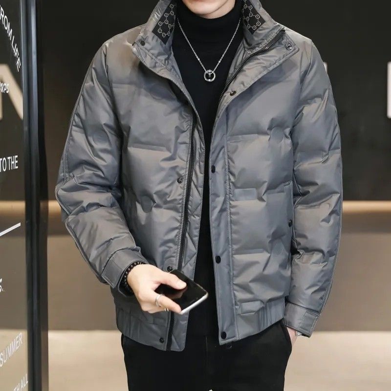 男士羽绒服20233年新款轻薄加厚短款立领压花冬装潮牌帅气