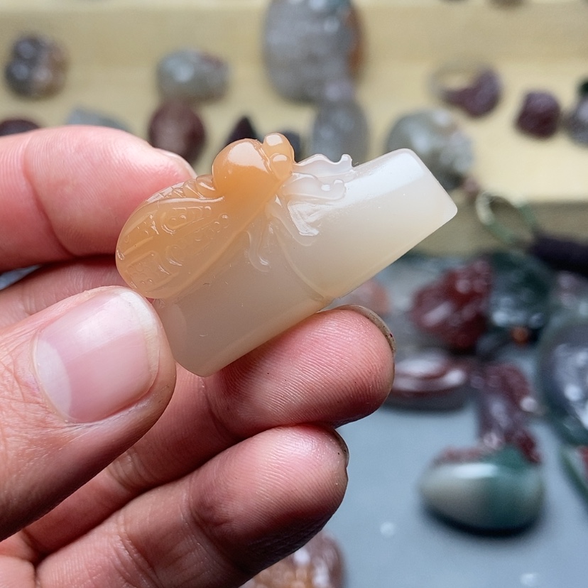 【闪购商品】玛瑙/玉髓颈饰未镶嵌那***月