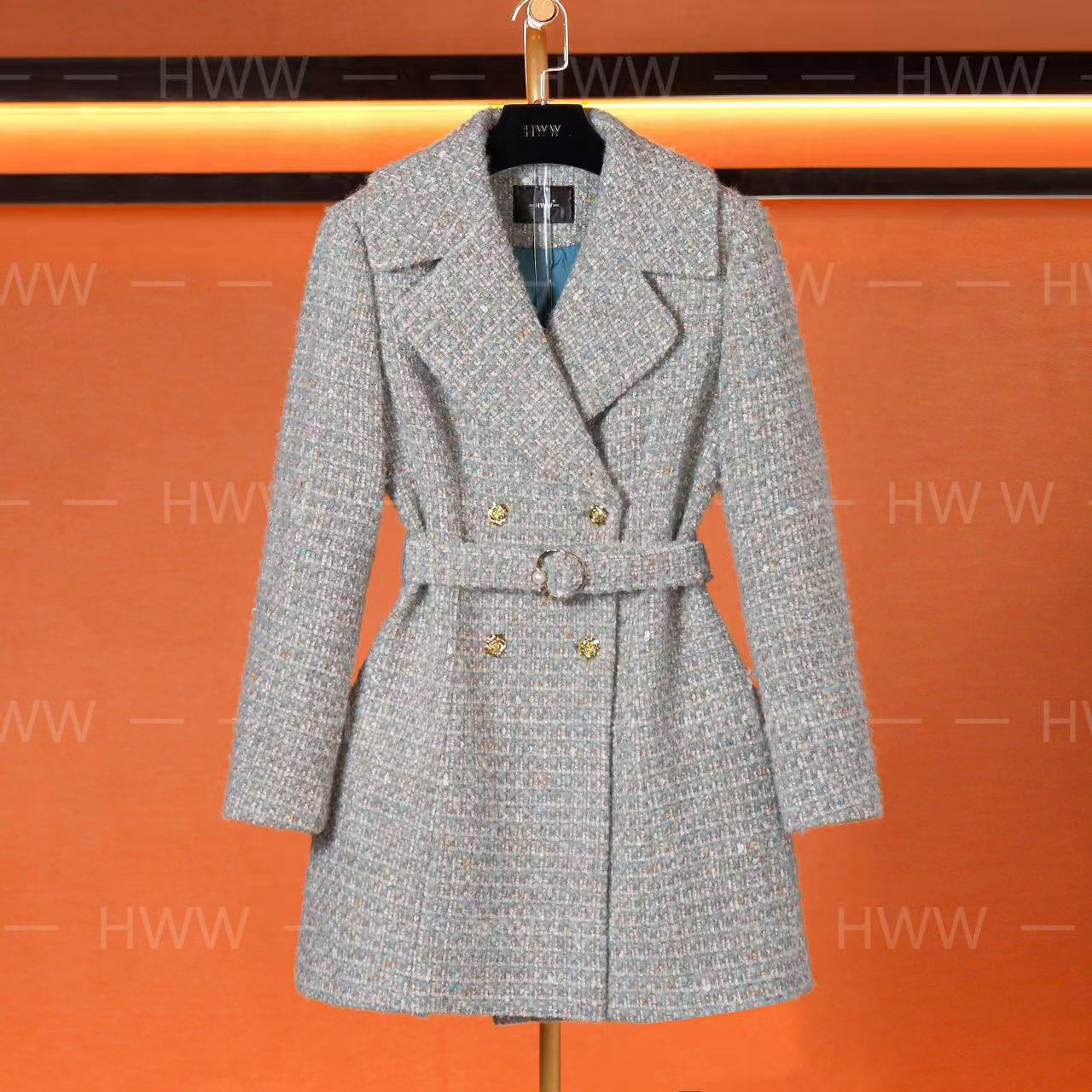 HWW白鹅绒(袖子有绒)潮流时尚法式收腰短款羽绒服DHZFF407133