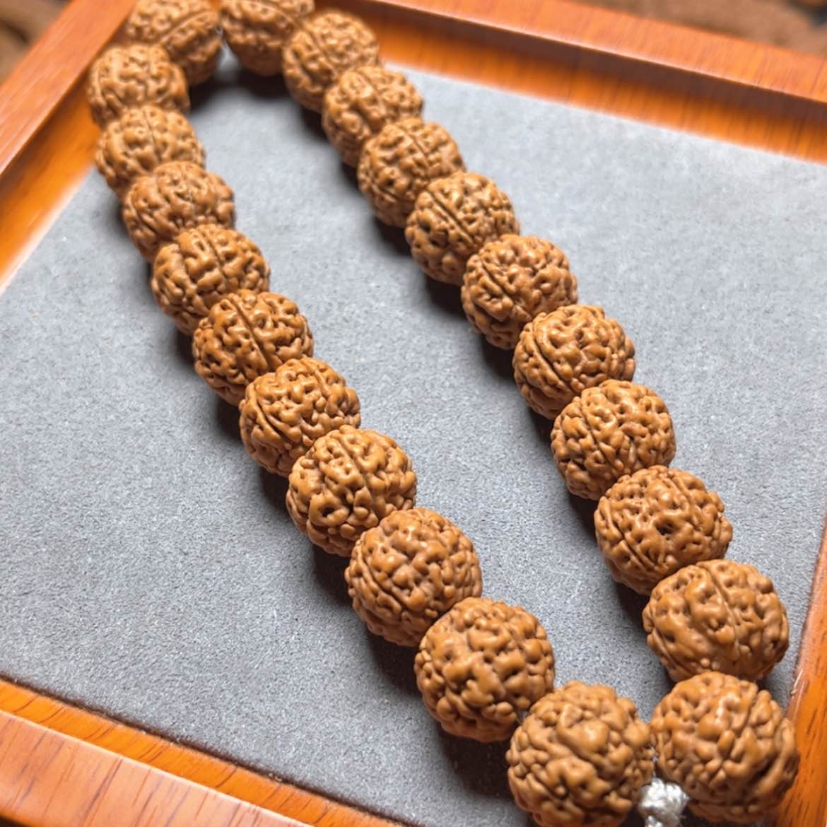 【闪购商品】金刚菩提吊坠巴**塔15mm跳跳龙