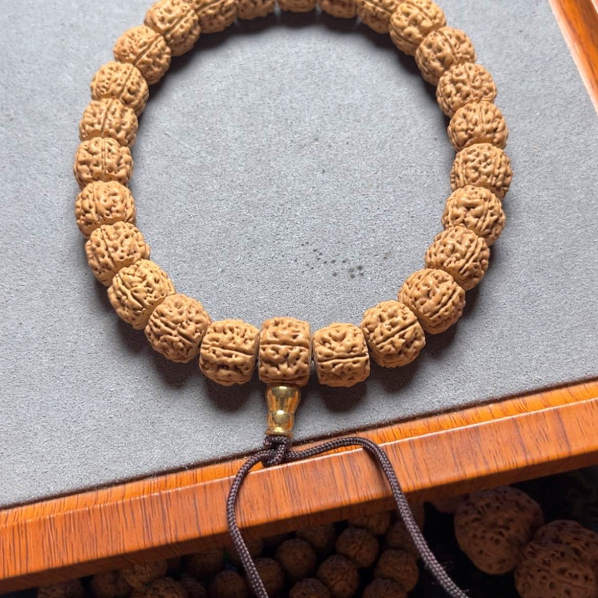 【闪购商品】金刚菩提吊坠12*10mm赛盘龙