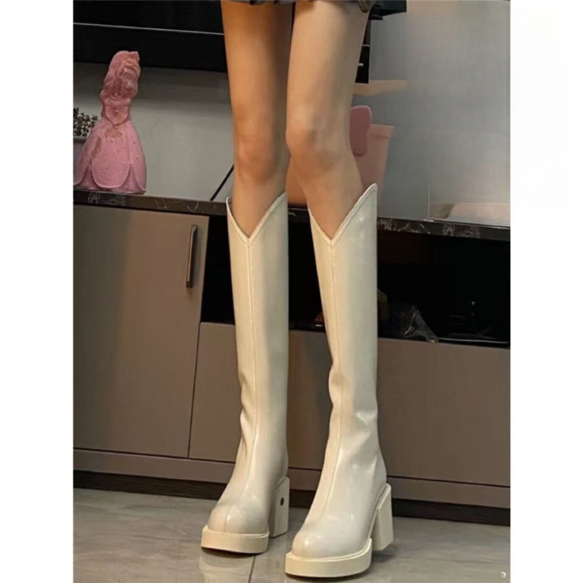 红蜻蜓牌长靴女2023年新款厚底v口显瘦英伦风长筒时尚舒适靴