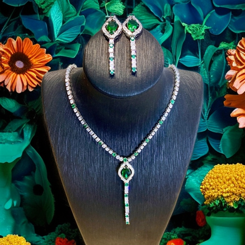 铜合金莫桑石项链 高定版奢华碧绿项链耳环套装