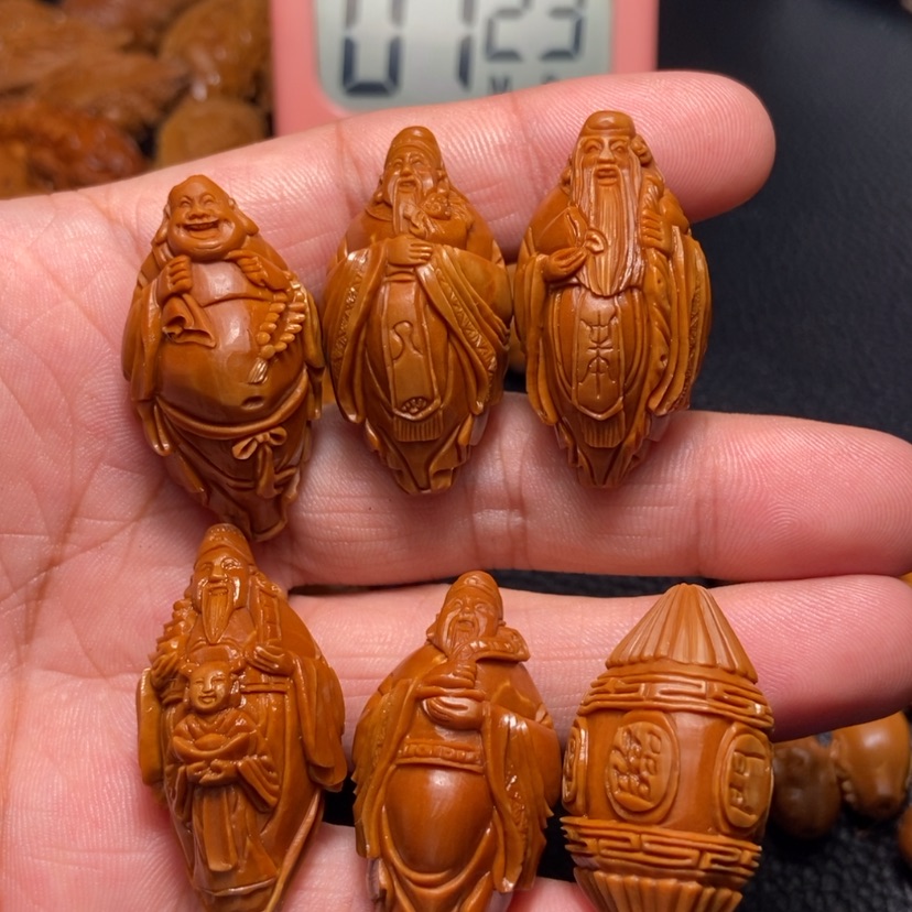 【闪购商品】橄榄核雕火**友