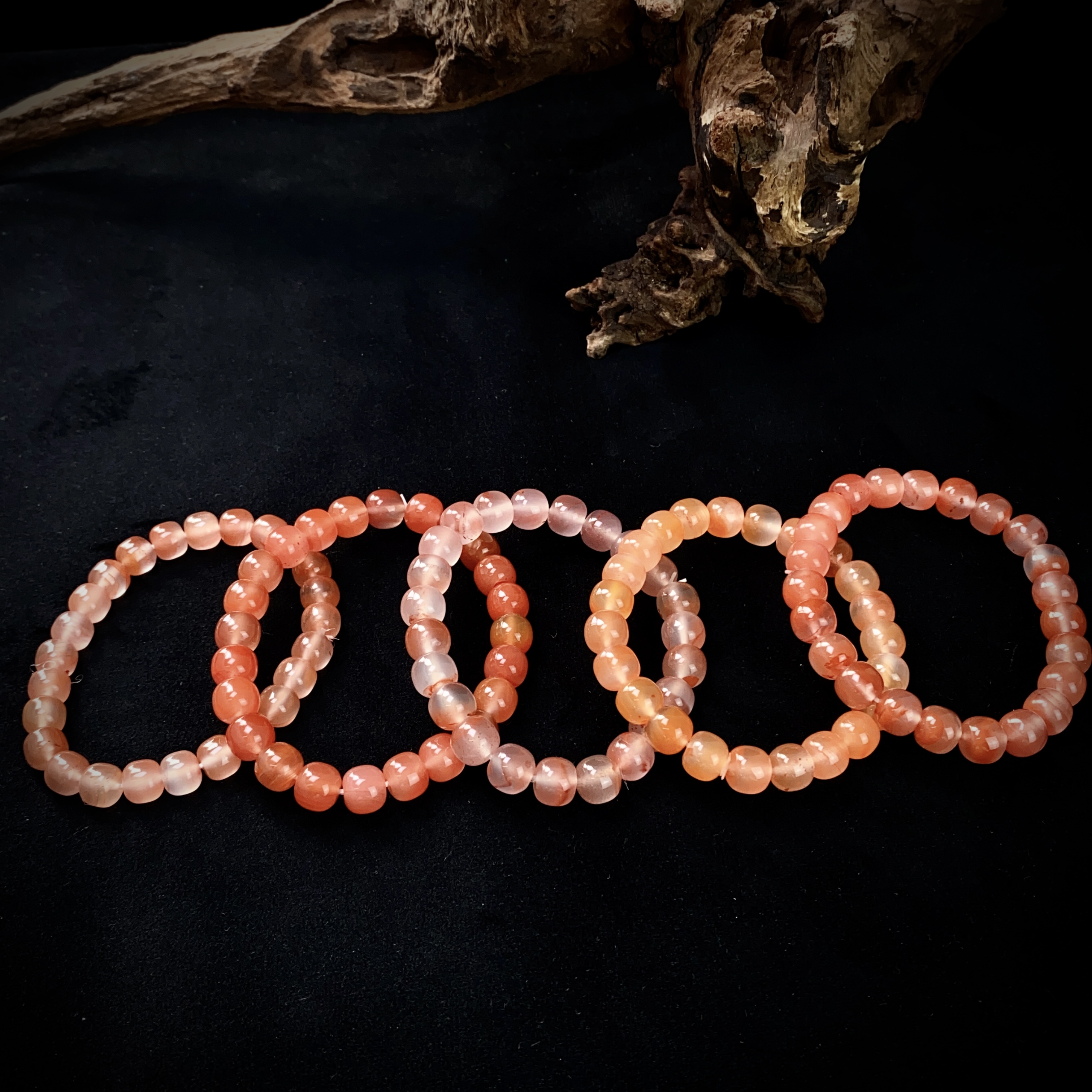 1006/原矿无注胶 南红保山冰红老型珠手串8+ /多样性发/一件