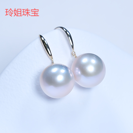 （家宝莱专属）天然淡水18K金经典气质百搭耳饰